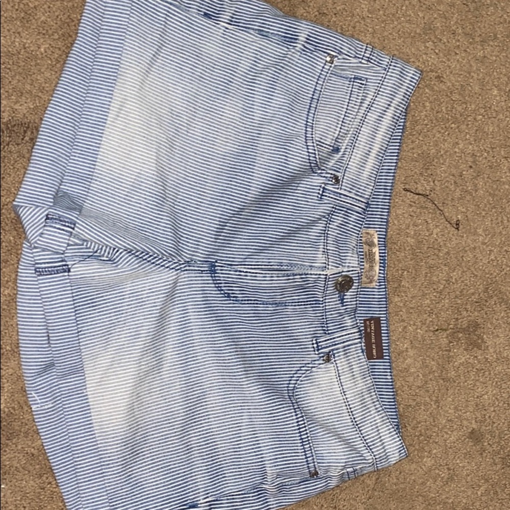 Women’s striped shorts!